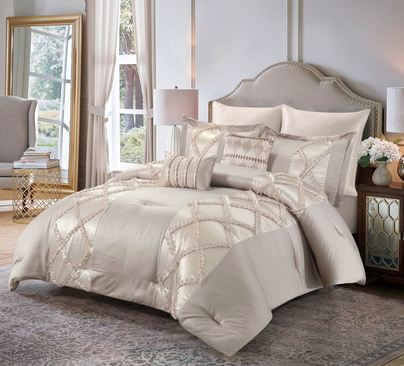 King newest 7 piece comforter